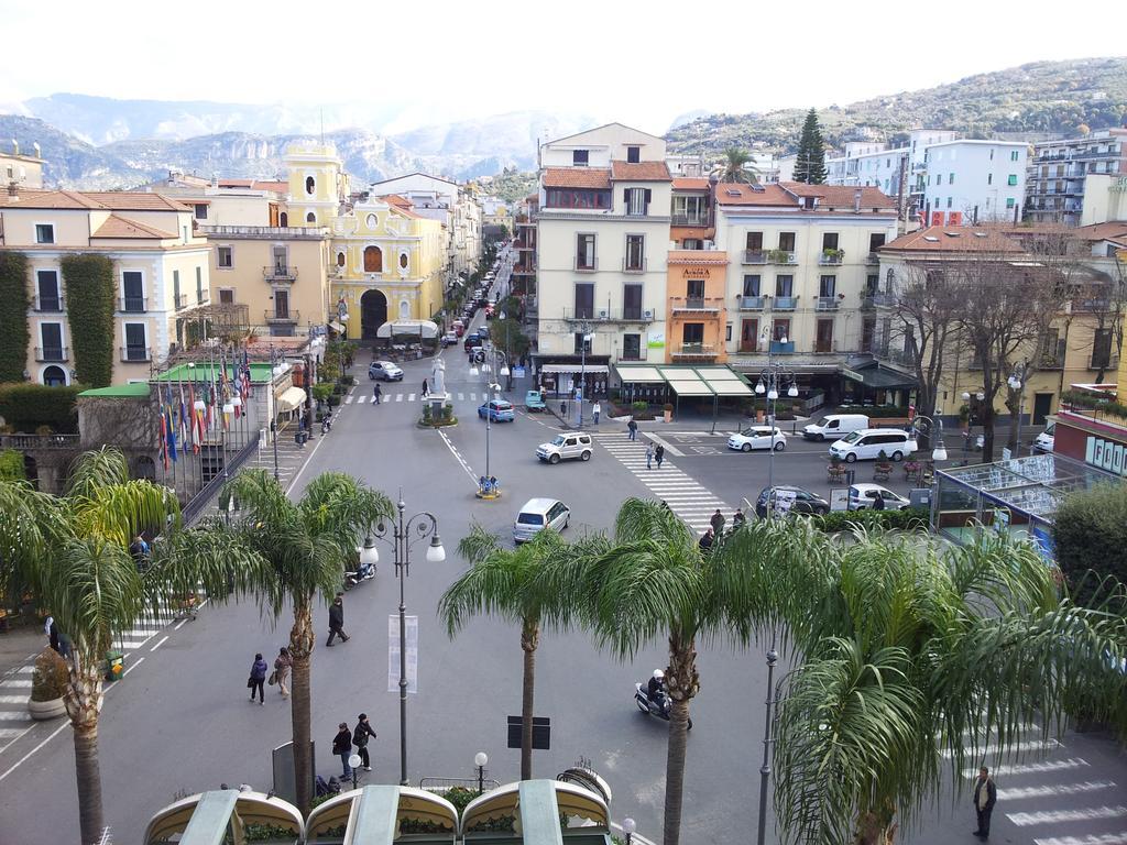 La Casa Dell'Orologio - Main Square Hotel Sorrento Exterior foto