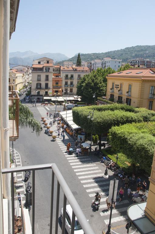 La Casa Dell'Orologio - Main Square Hotel Sorrento Quarto foto