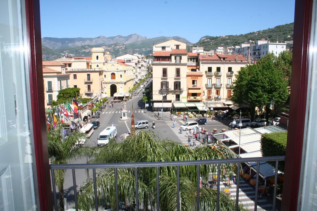 La Casa Dell'Orologio - Main Square Hotel Sorrento Quarto foto