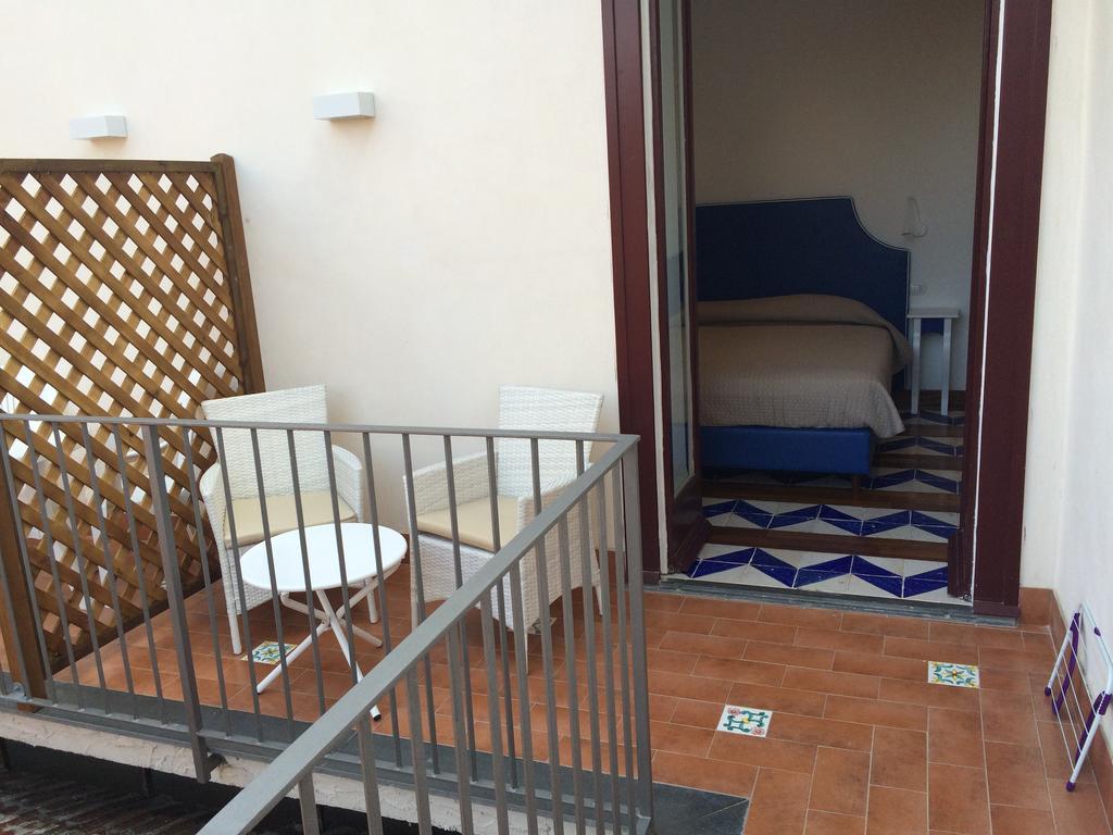 La Casa Dell'Orologio - Main Square Hotel Sorrento Quarto foto